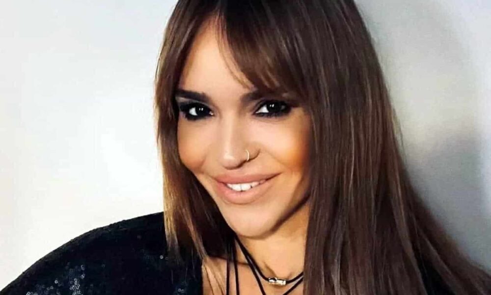 Τις διακοπές της στο νησί της Μυκόνου κάνει η Νικολέττα Καρρά και ήδη έχει αποκτήσει αυτό το σοκολατί μαύρισμα που όλες θέλουμε να έχουμε