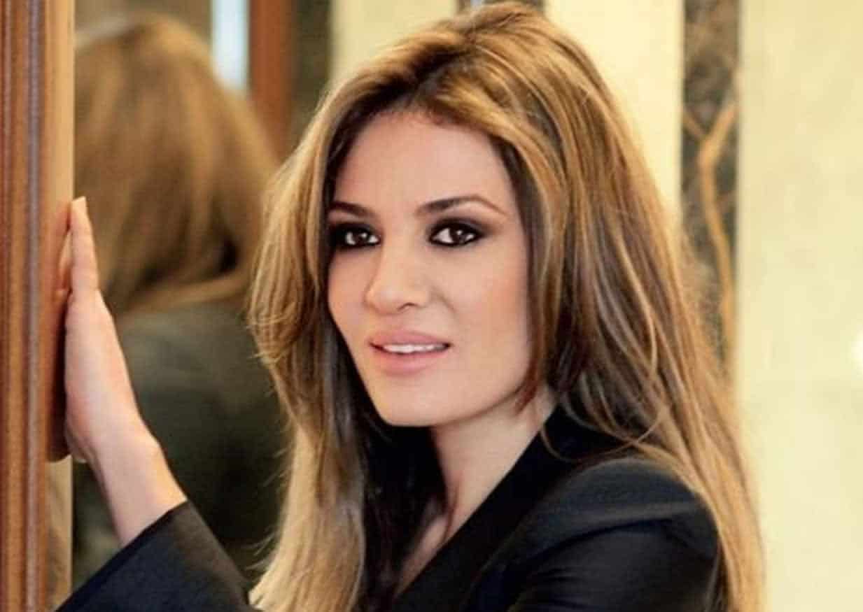 Η Δήμητρα Ματσούκα είναι μία πανέμορφη και άκρως αισθnσιακή γυναίκα με κορμί που είναι ικανή να σπείρει τον πανικό στο πέρασμά της.