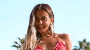 9800 likes δεν λένε ψέματα για την Αγγελική Δαλιάνη απο την Μαρία η Άσχημη – Το κόκκινο μαγιό είναι σκέτο όνειρο