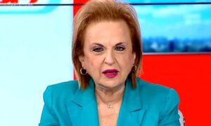 Η Ματίνα Παγώνη ρίχνει τα καρφιά της στον Τσιτσιπά