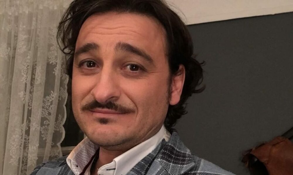 Βασίλης Χαραλαμπόπουλος