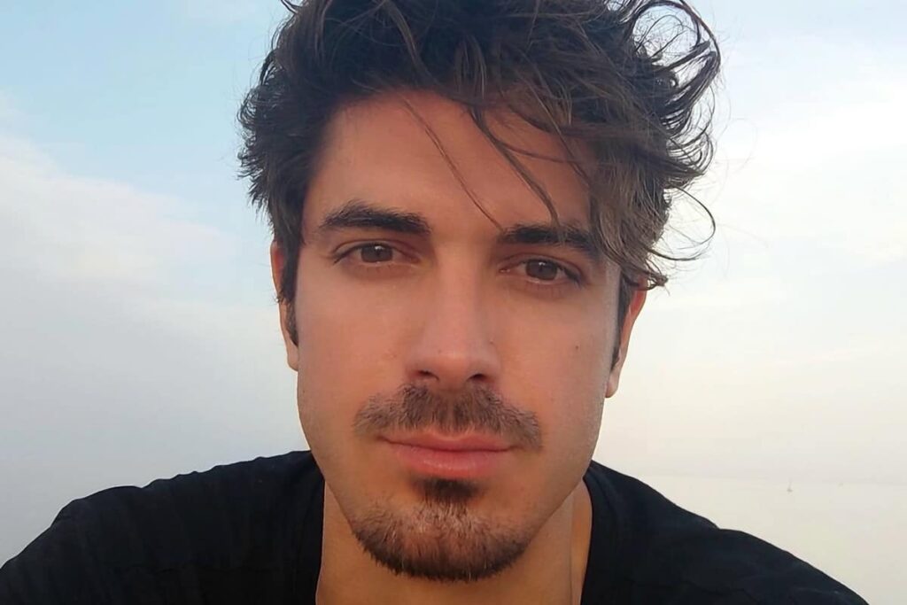 Ο Δημήτρης Γκοτσόπουλος ήταν καλεσμένος στην εκπομπή της Φαίης Σκορδά και του Γιώργου Λιάγκα στον ΑΝΤ1 και μίλησε τόσο για την επιστροφή