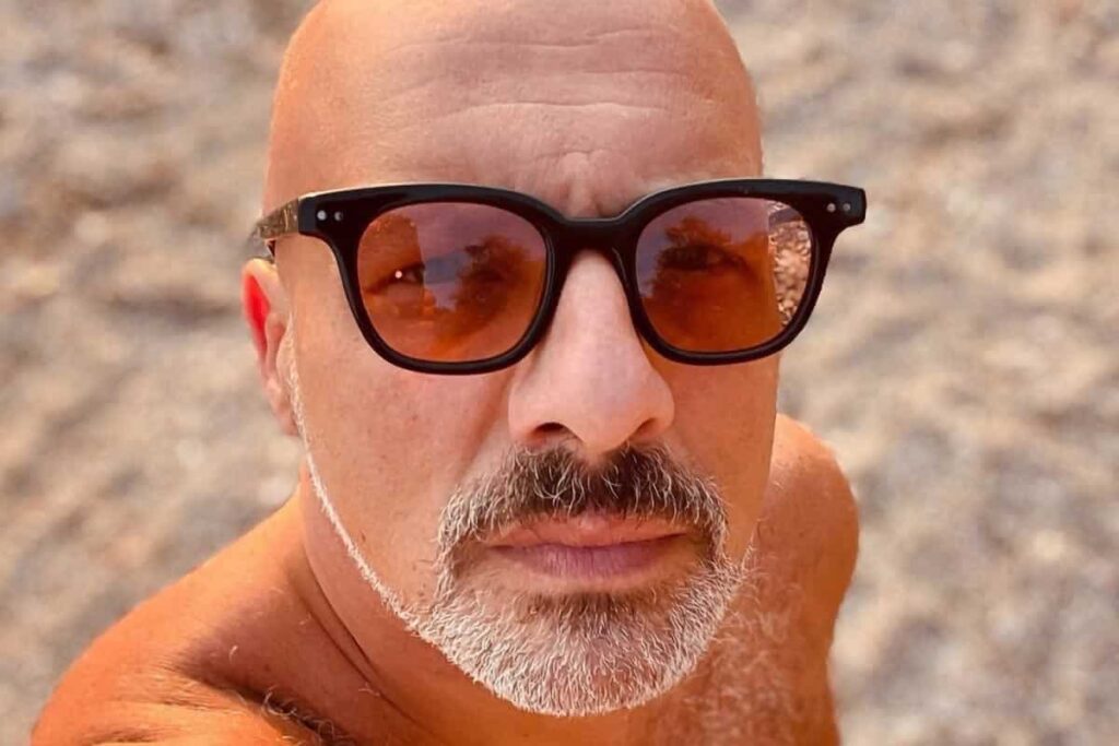Νίκος Μουτσινάς