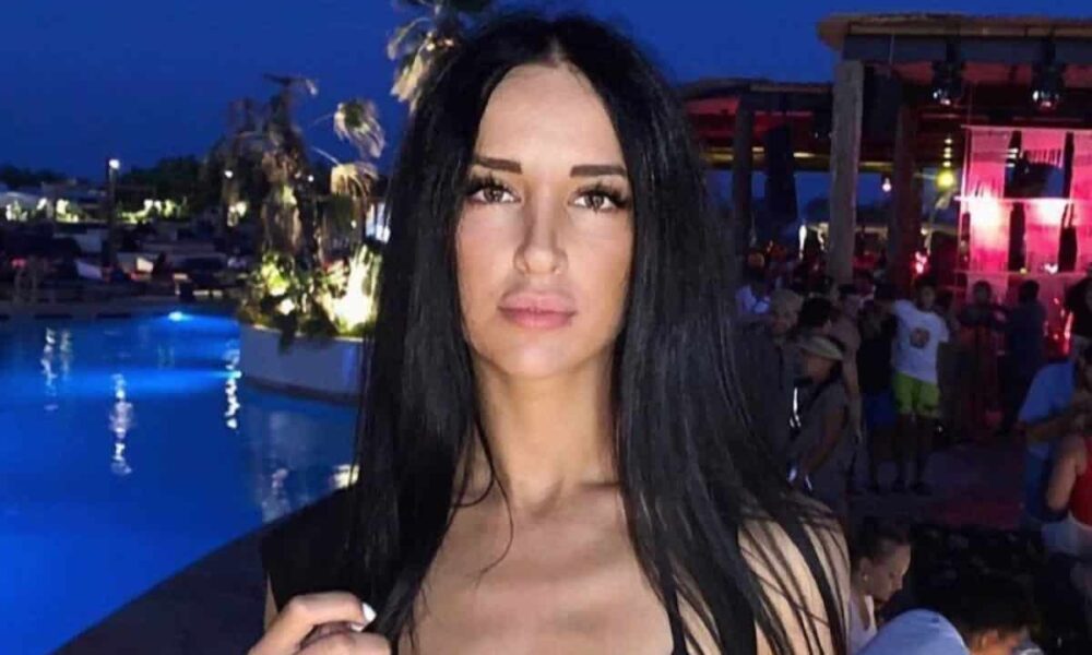 τζούλια καραγιαννη,τζουλια καραγιαννη instagram,τζουλια καραγιαννη σχεση,τζουλια καραγιαννη νοσοκομειο,τζουλια καραγιαννη τωρα,τζουλια καραγιαννη μιχαλης καββαλος,τζουλια καραγιαννη εκπομπη,τζουλια καραγιαννη ζωδιο,τζουλια καραγιαννη πανος,τζουλια καραγιαννη πλαστικος χειρουργος