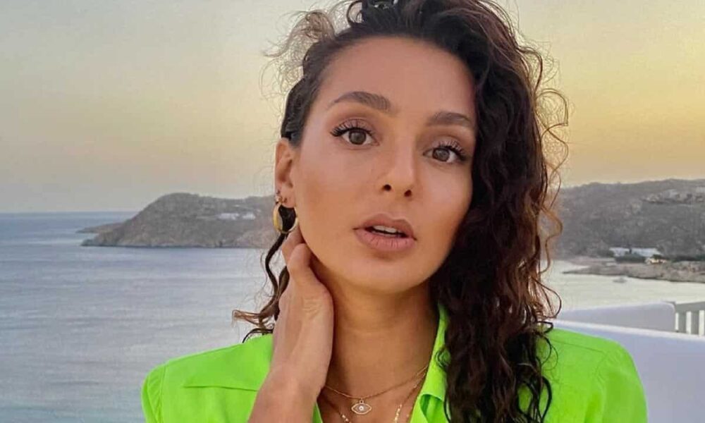 Η Νικολέτα Μαυρίδη μέσα στο Survivor ξεσήκωνε τα πλήθη με τις χορευτικές της ικανότητες. Εκτός Survivor επέλεξε να το κάνει με έναν