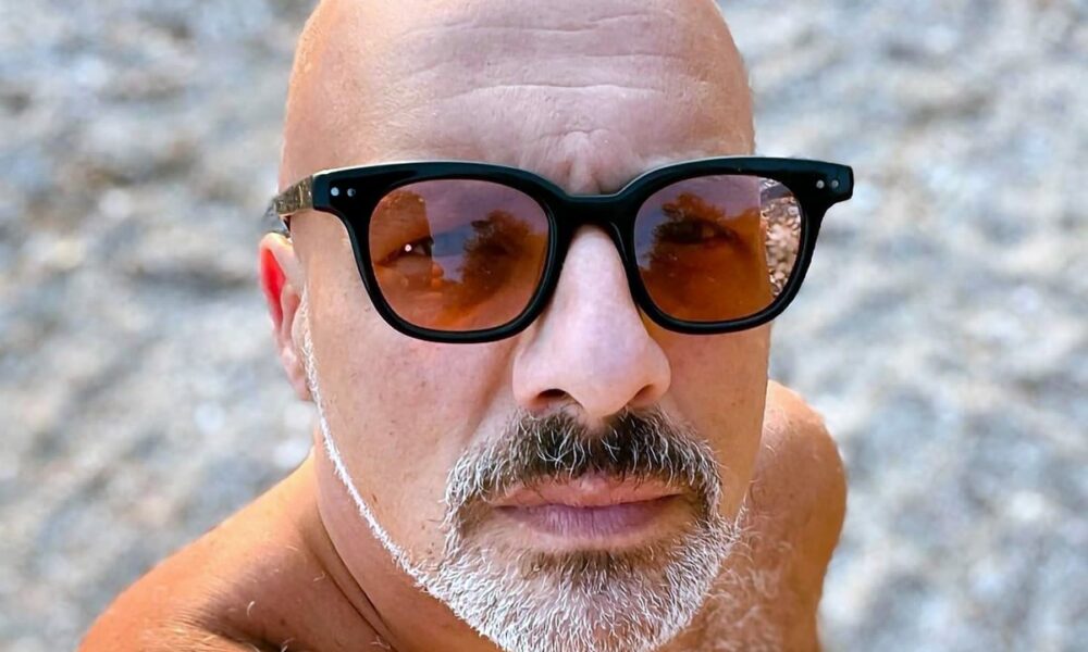 Με μια ανάρτηση στο instagram ο παρουσιαστής Νίκος Μουτσινάς, αποφάσισε να μοιραστεί μια πολύ προσωπική του στιγμή γράφοντας μάλιστα