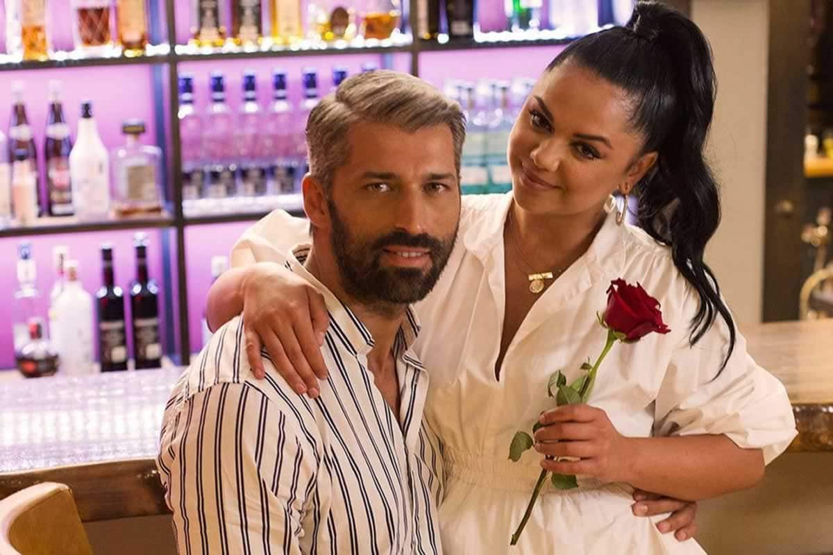 Αναταραχή θα επικρατήσει απόψε στο The Bachelor, αφού αναμένονται να ξεκολλήσουν ακόμα και οι τρέσες των κοριτσιών με αυτό που θα