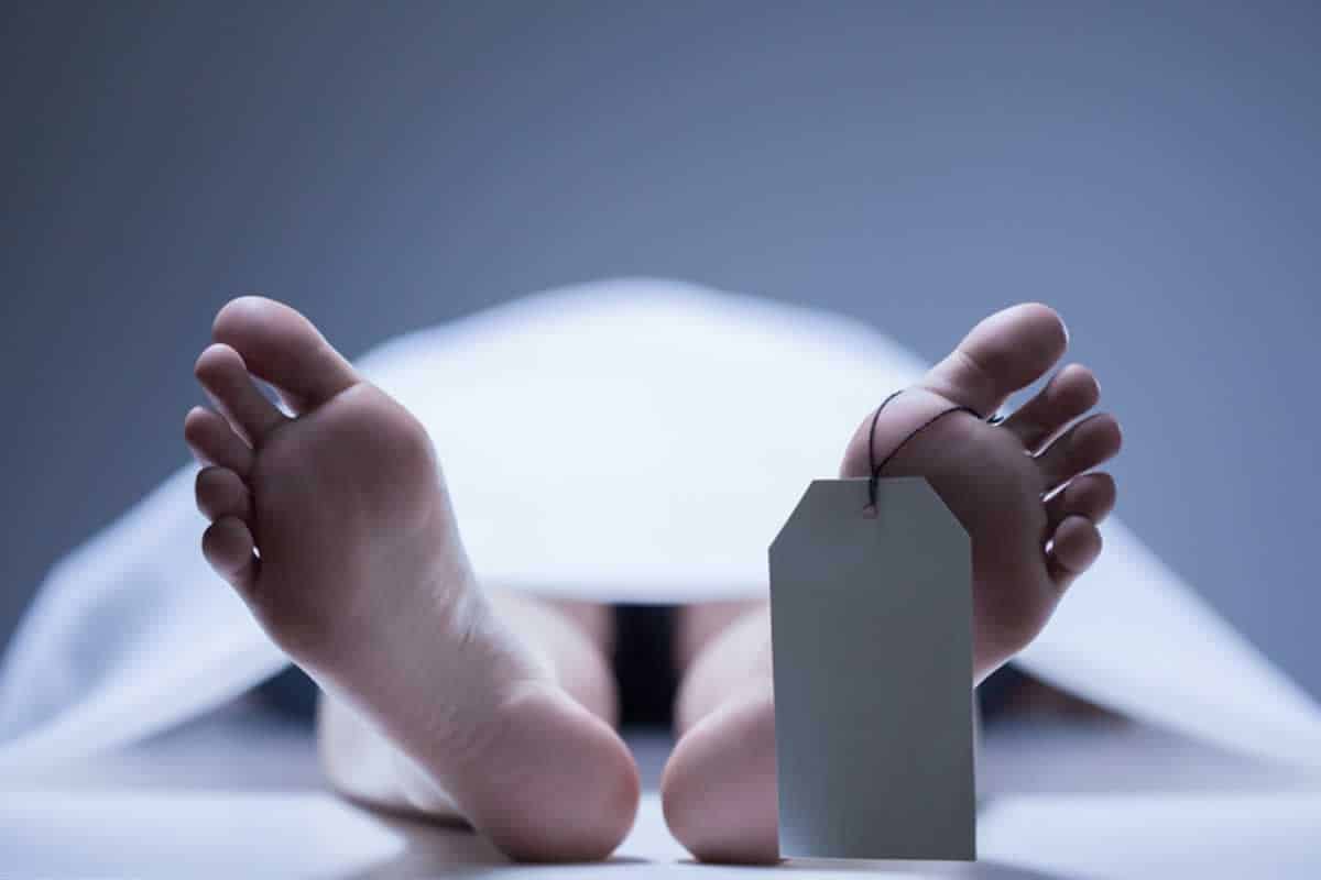 Αυτό το ανέκδοτο πραγματικά ενώ έχει ψαγμένο τίτλο για την ζωή μετά θάνατον στο τέλος προσφέρει απλόχερα πολύ γέλιο αφού άλλο περιμένεις