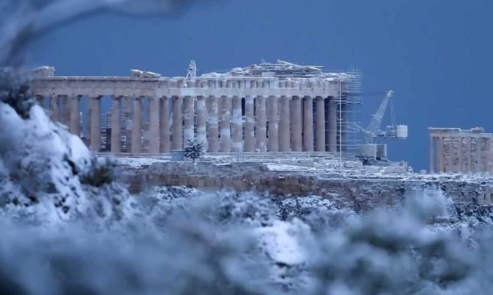 Χειμωνιάτικο το σκηνικό του καιρού στην χώρα μας και σύμφωνα με τον μετεωρολόγο Κλέαρχο Μαρουσάκη, αυτό όχι μόνο δεν θα τελειώσει