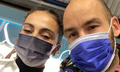 Περήφανοι γονείς ο Βασίλης Σπανούλης και η Ολυμπία Χοψονίδου βρέθηκαν στο κλειστό της Βάρης για να παρακολουθήσουν τον αγώνα της
