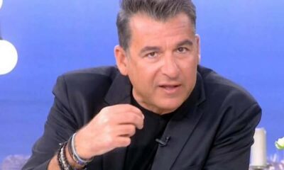 Ο Γιώργος Λιάγκας εμβολιάστηκε με την τρίτη δόση για τον κορονοϊό και όπως δήλωσε ο ίδιος ο παρουσιαστής, πήγε στο MEGA Εμβολιαστικό