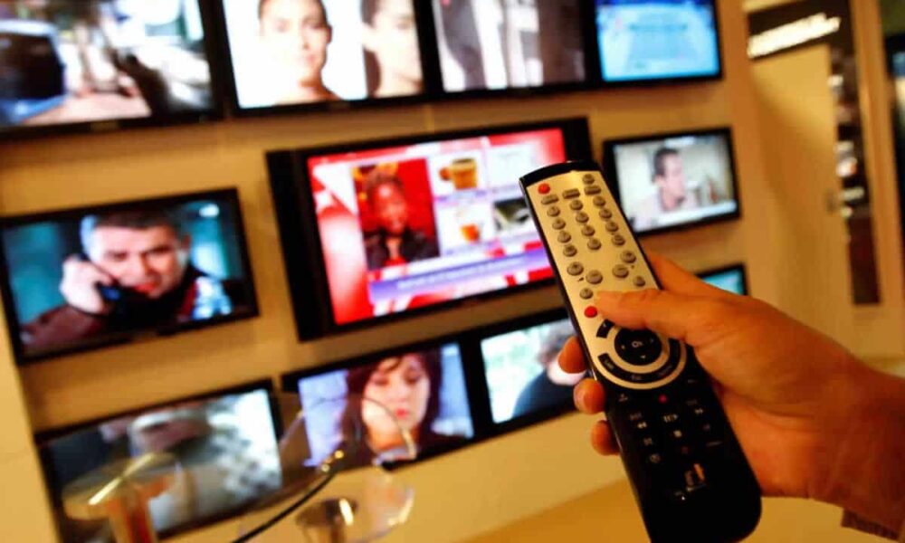 Η τηλεθέαση μετά βίας έφτασε την ώρα της αποχώρησης στο Live του Big Brother στο 10,3% την ίδια ώρα όμως το The Bachelor είχε διπλάσια