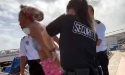 Ένα βίντεο που κυκλοφορεί τις τελευταίες ώρες στα κοινωνικά δίκτυα, δείχνει μια γυναίκα να αψιμαχεί με την ασφάλεια ενός κρουαζιερόπλοιου