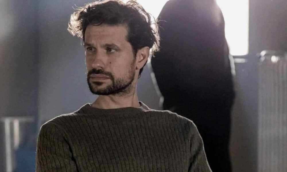 Ενώ όλοι βρισκόμαστε με κομμένη την ανάσα κολλημένοι στο δικαστήριο για να ακούσουμε την απόφαση που πήραν οι δικαστές, έρχεται σήμερα