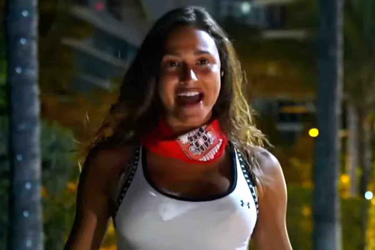 Είχε κέφια ο σκηνοθέτης στο Survivor Ελλάδας και αποφάσισε να μας αποτελειώσει με την κάμερα κολλημένη στην πίσω όψη της Ναυσικάς Παναγιω