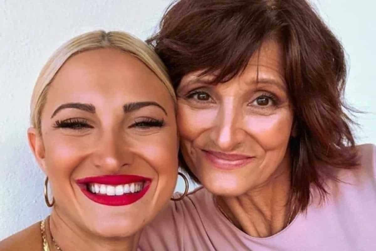 Γνωστό έγινε σήμερα ο χαμός της μητέρας της Ιωάννας Τούνη, η οποία τους τελευταίους μήνες έδινε μάχη με τον καρκίνο.