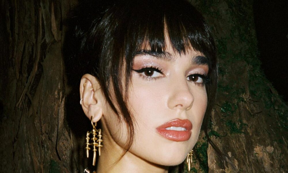 Είναι ο κόσμος της Dua Lipa και εμείς απλά ζούμε σε αυτόν. Και με την επιτυχία της μέχρι τώρα περιοδείας της Future Nostalgia , είναι σαφές