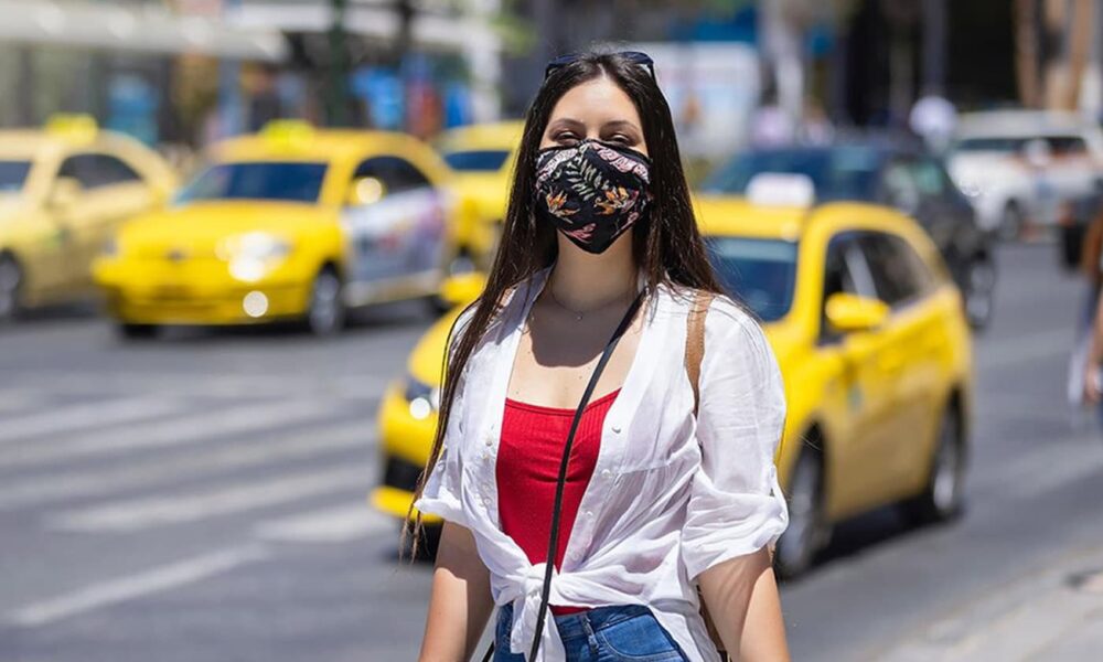 Η περιβόητη αυτή απόφαση για την ημερομηνία που θα βγάλουμε την μάσκα, ίσως μόνιμα, ίσως προσωρινά έφτασε και όπως φαίνεται θα είναι