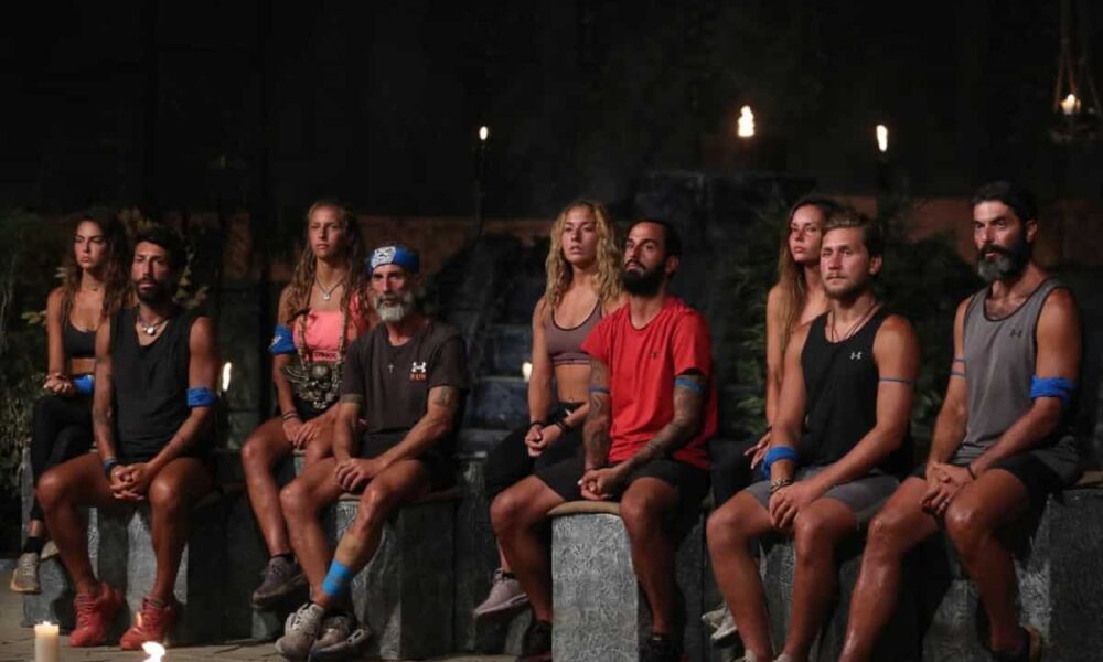 Αναταραχή προκάλεσε στο Survivor η κίνηση που έκαναν Άρης Σοϊλέδης και Γιώργος Ταλάντσεβ να επικοινωνήσουν με τους δικούς τους