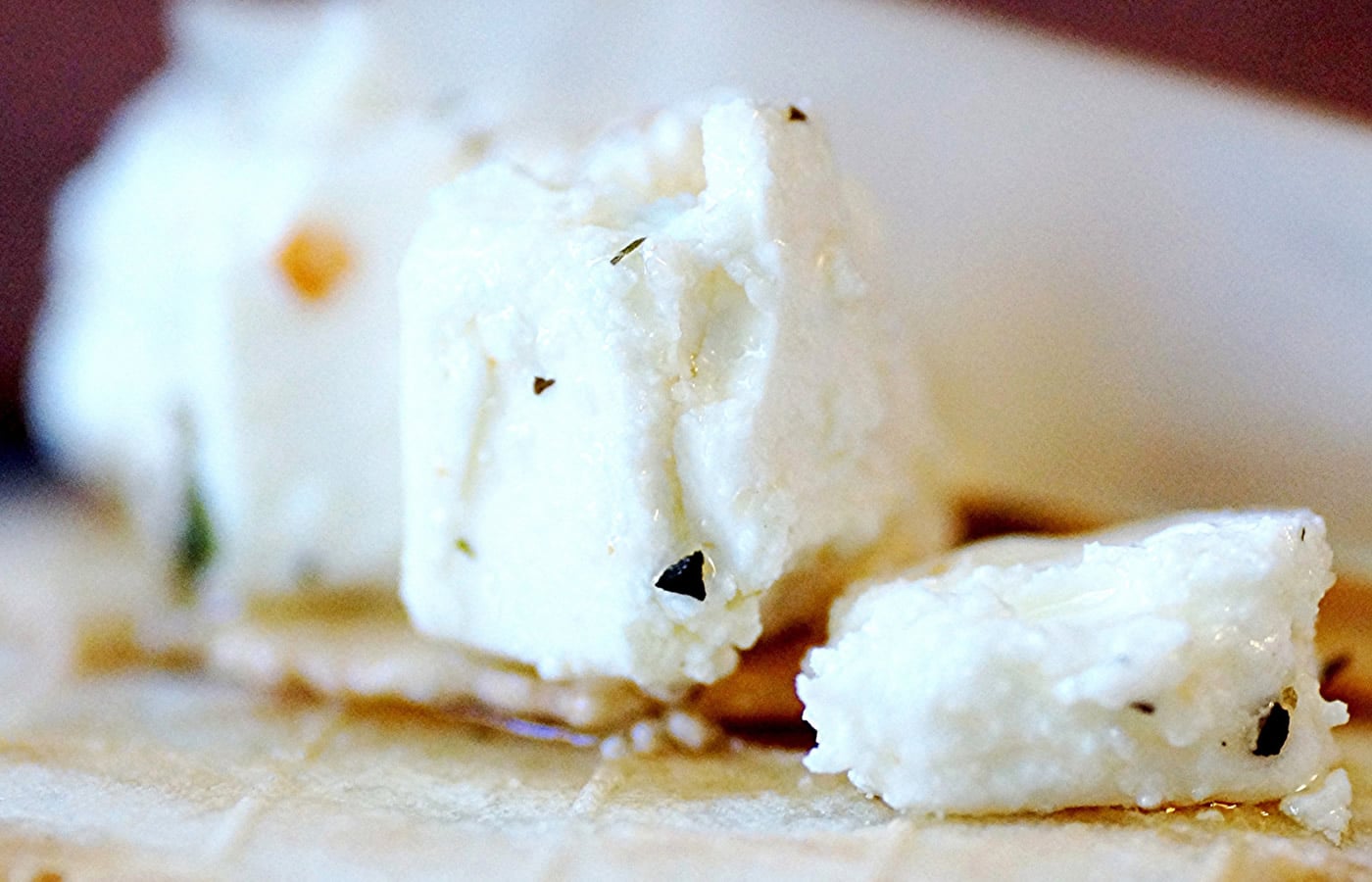 Ένα από τα κορυφαία τυριά παγκοσμίως είναι και το τυρί φέτας το οποίο είναι συνυφασμένο με την ελληνική κουζίνα από αρχαιοτάτων χρόνων. 