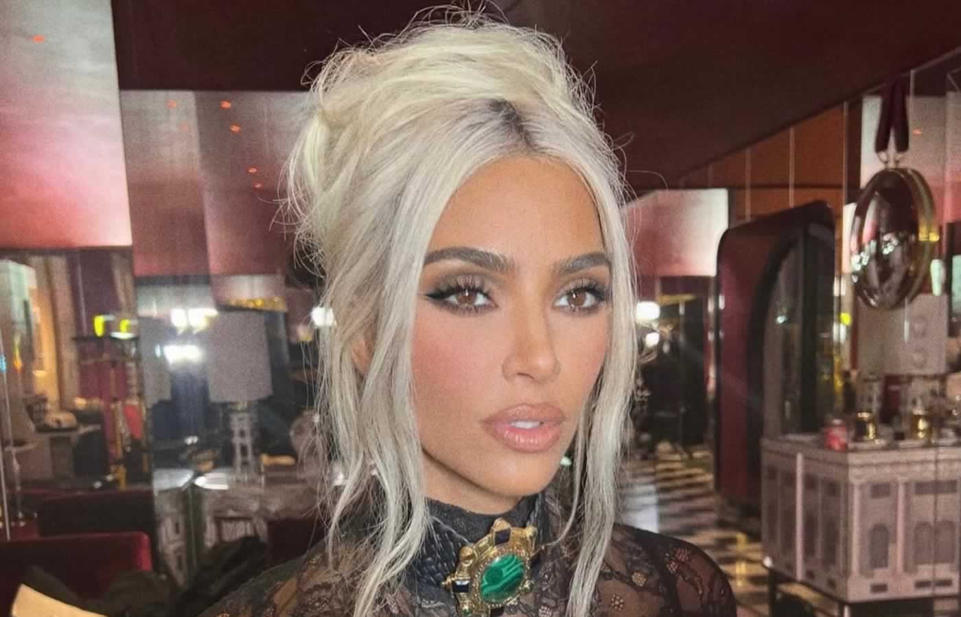 H Kim Kardashian παραδέχεται ότι θέλει να βρίσκεται όλο και πιο κοντά με τον Pete Davidson αφού ανακάλυψε ότι έχει «χαρισματικά» προσόντα
