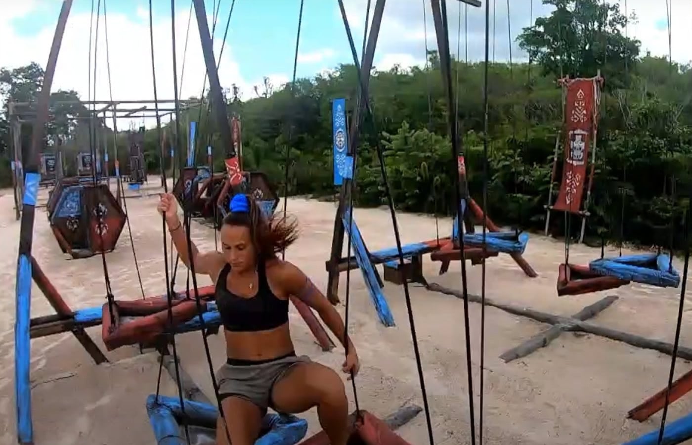 Survivor spoiler: Αύριο όπως όλοι γνωρίζουμε πλέον στο Survivor, έχουμε ξανά ανακατατάξεις στις ομάδες και φυσικά νέους αγώνες κατάταξης