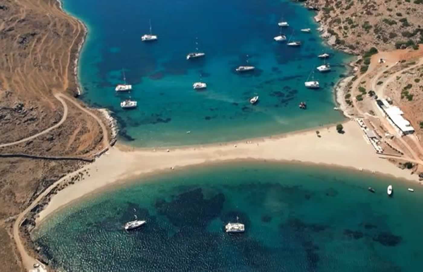 Η Κύθνος βρίσκεται στις δυτικές Κυκλάδες και είναι ένας καταπληκτικός προορισμός, με άγριο φυσικό τοπίο, εξωτικές παραλίες και