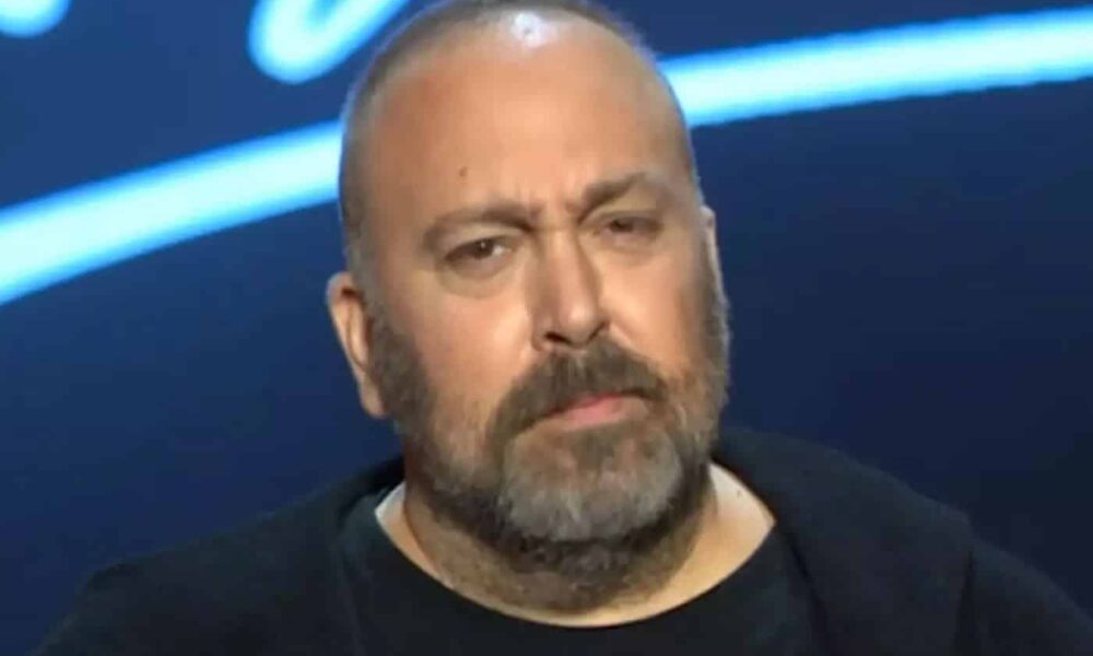 Τον Γιώργο Αλκαίο τον γνωρίζουμε όλοι ως τραγουδιστή και μάλιστα τώρα με την επιστροφή του τον μαθαίνουν κει οι νέες γενιές, μιας και εμείς