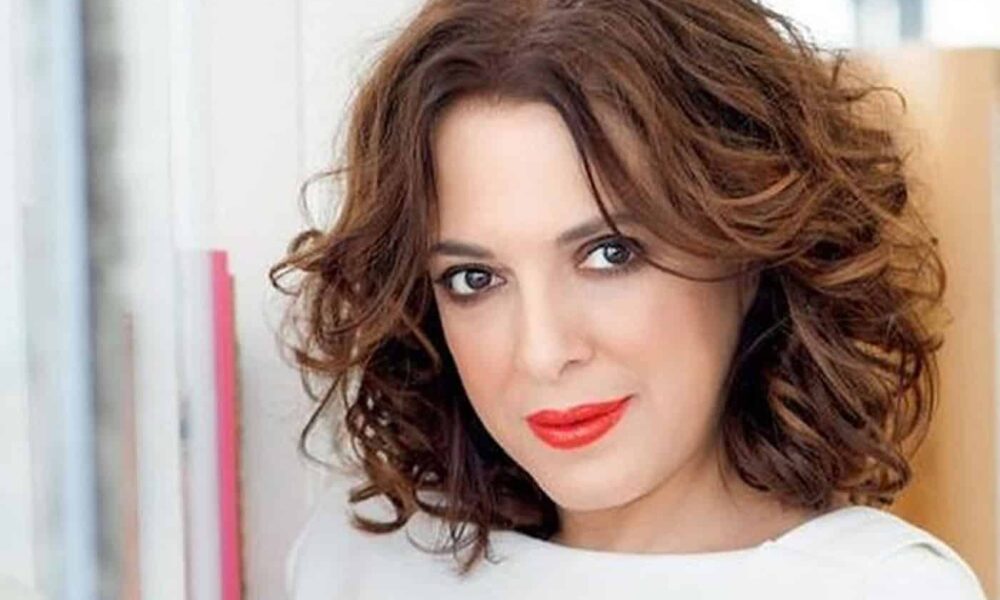 Η αγαπημένη ηθοποιός Ελένη Ράντου, είναι ίσως η πιο αναγνωρίσιμη ηθοποιός της Ελληνικής τηλεόρασης και του θεάτρου, αφού το όνομα της έχει