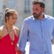 Η τραγουδίστρια Jennifer Lopez έκλεισε τα 53 χρόνια της ηλικίας της την Κυριακή και γιόρτασε την ξεχωριστή αυτή ημέρα απολαμβάνοντας μια