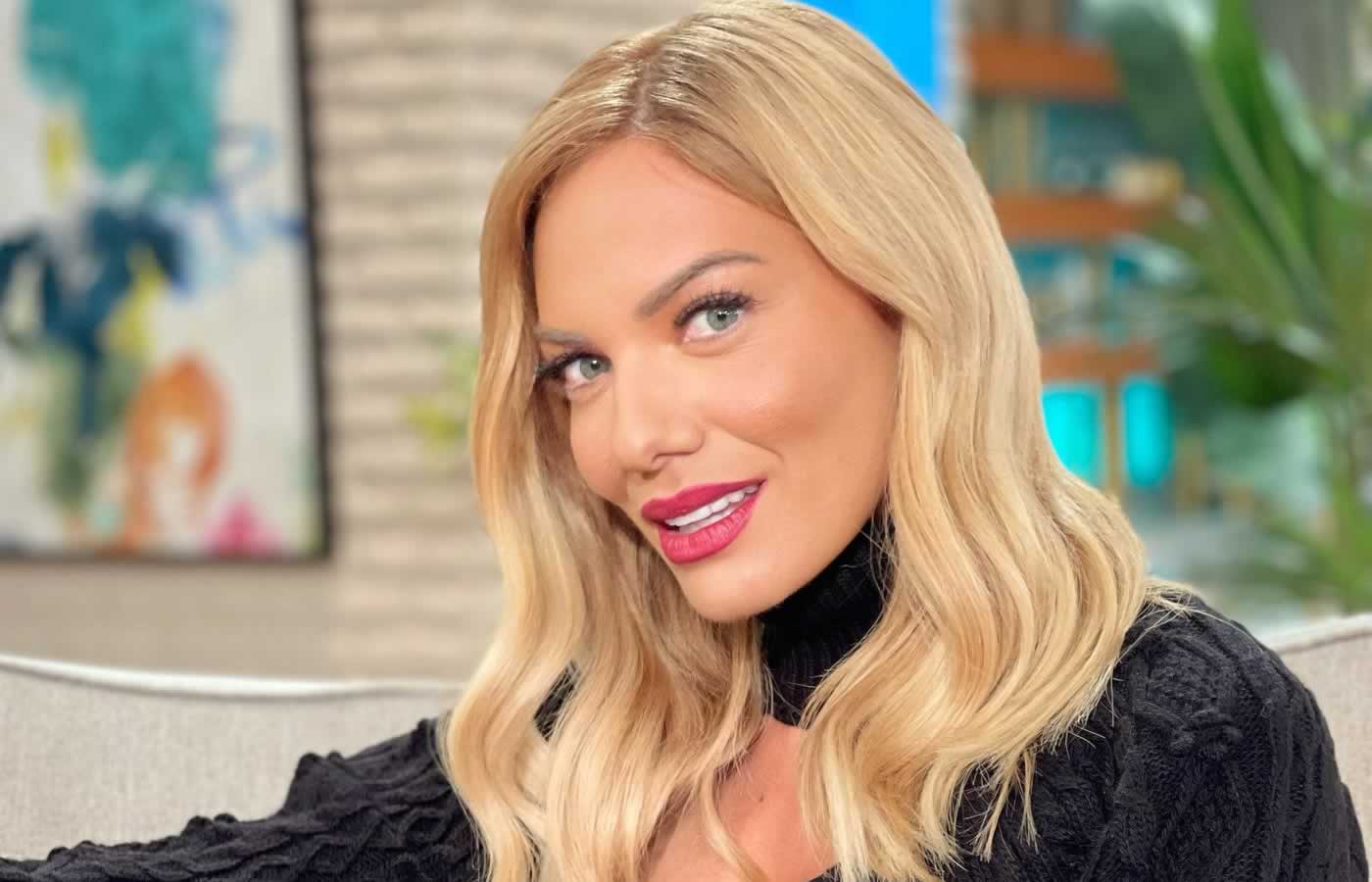 Μια απο τις πιο εντυπωσιακές γυναικείες παρουσίες στην Ελληνική τηλεόραση είναι η παρουσιάστρια Ιωάννα Μαλέσκου, η οποία μπορεί πλέον