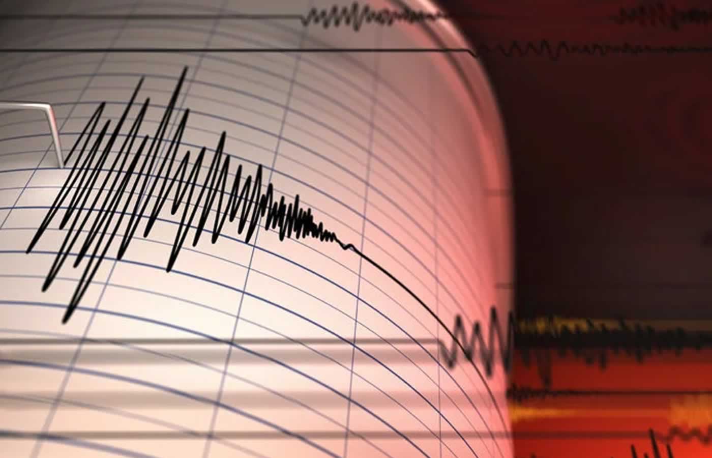 Ισχυρός σεισμός 5,4 ρίχτερ ανάμεσα σε Ζάκυνθο και Κεφαλονιά ξύπνησε μνήμες άσχημες στα νησιά του Ιονίου, αφού ο σεισμός ήταν ισχυρός