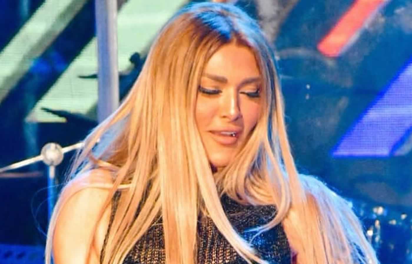 Η Αγγελική Ηλιάδη επέστεψε στις πίστες της νυχτερινής Αθήνας και η επιστροφή της δεν θα μπορούσε παρά να είναι εντυπωσιακή, ίσως και