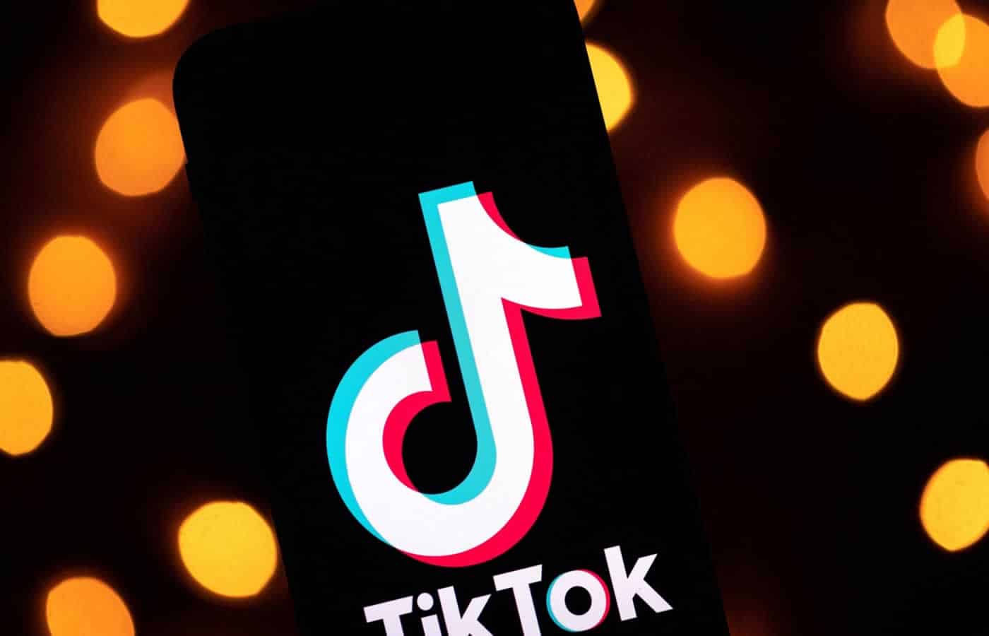 Σύμφωνα με την Google, έως και το 40% των ατόμων ηλικίας 18-24 ετών χρησιμοποιούν το TikTok ως πηγή πληροφοριών.