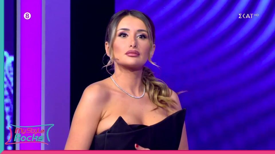 Η Emilia Vodos σάλεψε κόσμο στο My Style Rocks με τα ΜΠΑΛΚΟΝΙΑ της να ασφυκτιούν