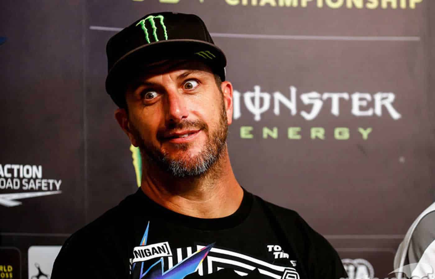Ο πασίγνωστος οδηγός ράλι και Yoytuber Ken Block, ο οποίος προκαλούσε αίσθηση παγκοσμίως με τα τολμηρά ακροβατικά που έκανε πίσω