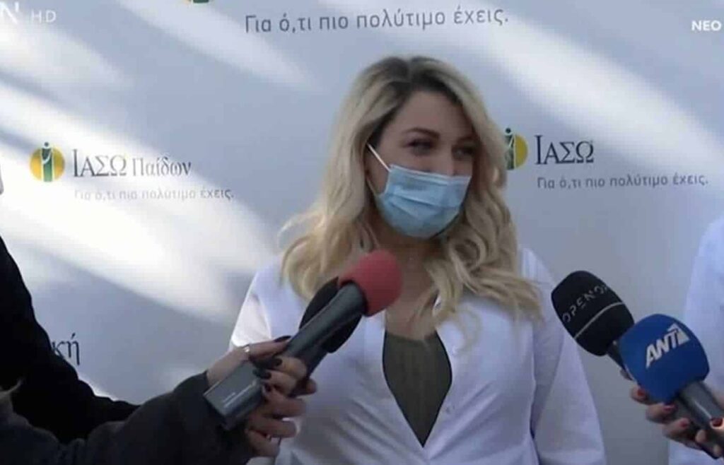 Κωνσταντίνα Σπυροπούλου: Εξιτήριο για την παρουσιάστρια απο το μαιευτήριο. Οι πρώτες δηλώσεις στις κάμερες