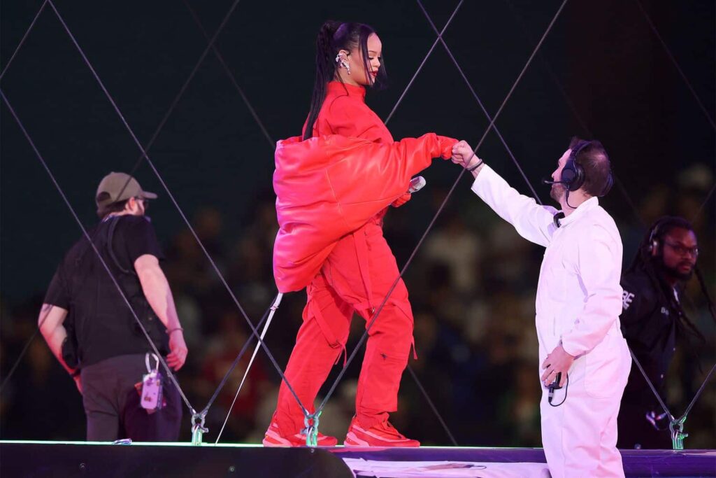 Rihanna Super Bowl 2