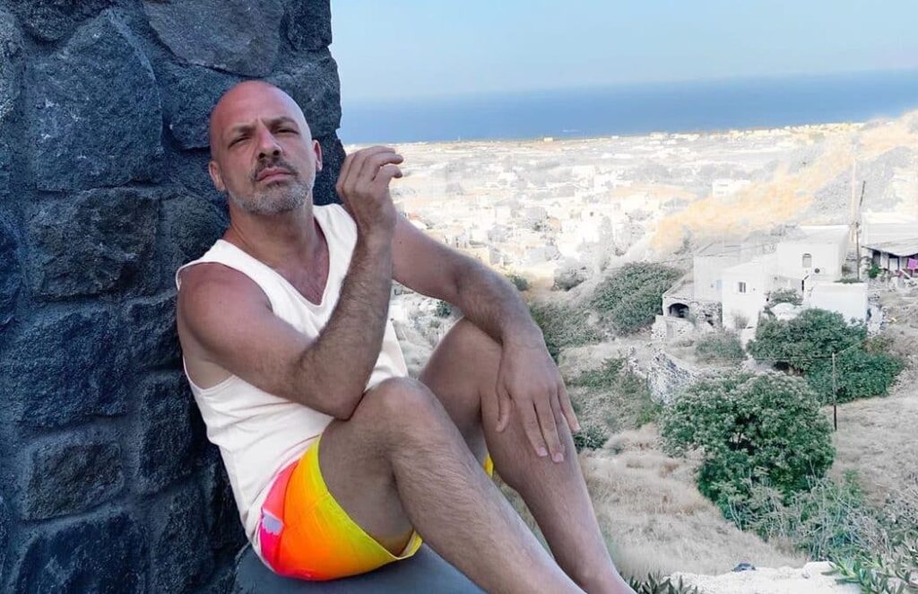 Νίκος Μουτσινάς