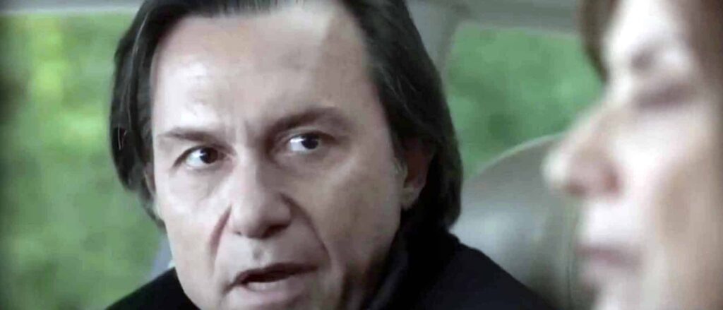 Σασμός spoiler Φαρμάκης