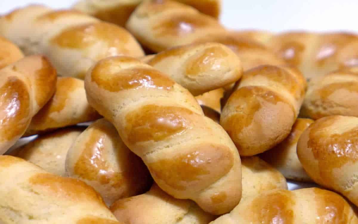 Πασχαλινά κουλουράκια