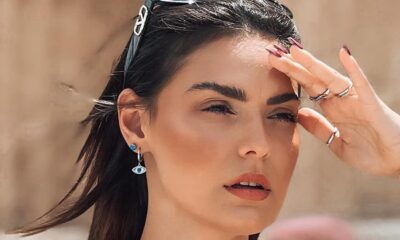 Βρισηίδα Ανδριώτου, influencer, Survivor, Instagram, Ακρόπολη, τζιν φούστα, τζιν τοπ, ντεκολτέ, προκλητικό, εντυπωσιακό