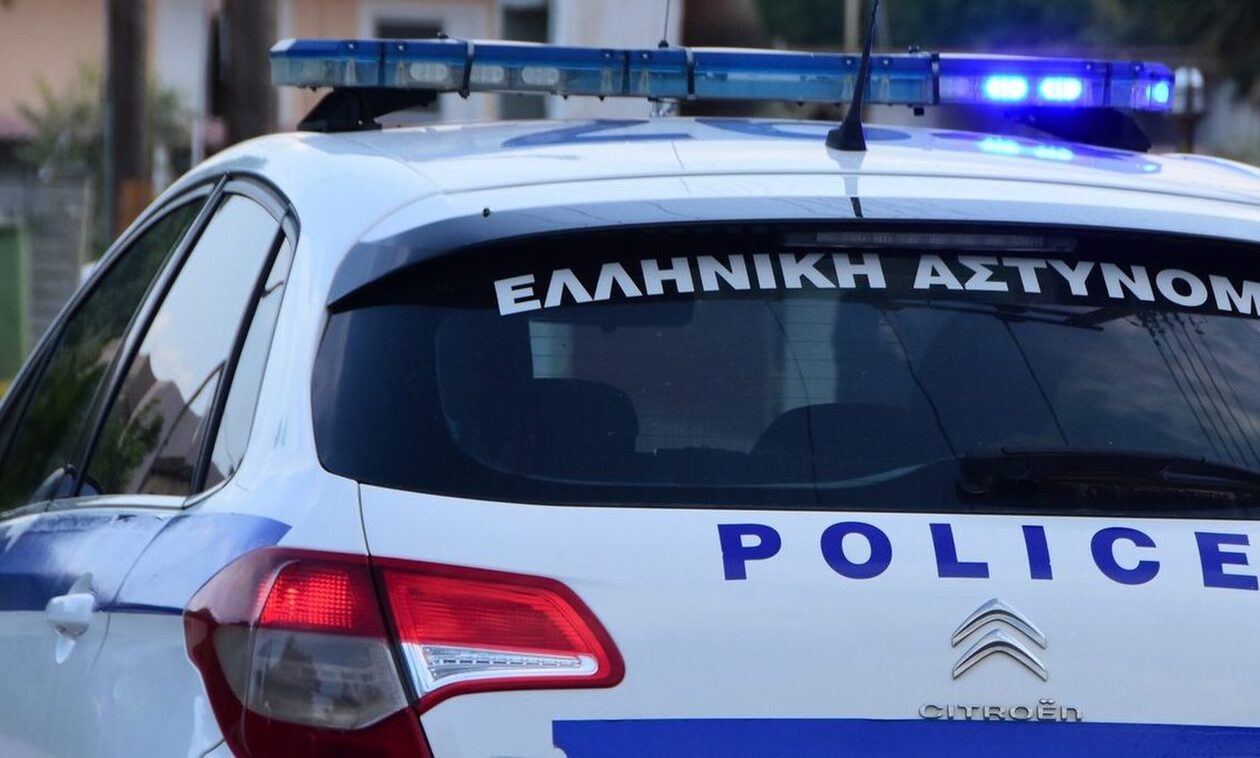 Πέραμα Αυτοσχέδιο εργαστήριο υδροπονικής κάνναβης εντοπίστηκε σε ταράτσα