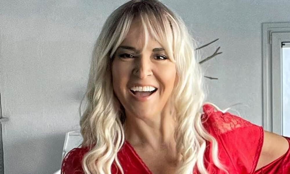roua mat sto kokkino i maria androutsou katakta to instagram