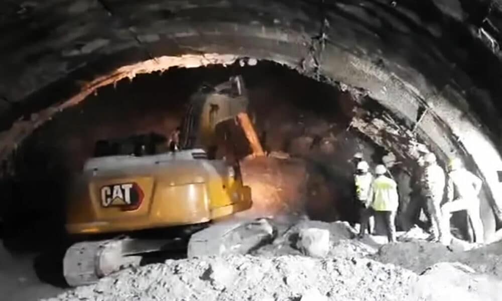 Ιμαλάϊα κατάρρευση σήραγγας