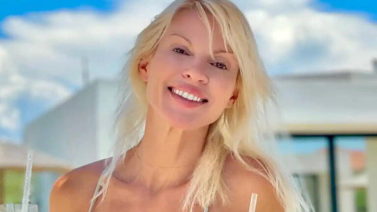 asimina igglezoy i foto poy gkremise to instagramxechase na ntythei i agapimeni proin paiktria toy survivor