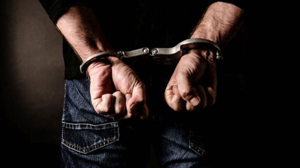 Επίθεση με μαχαίρι για κοντοσούβλι: Συγγνώμη ζητά ο 55χρονος από τον τραυματισμένο μάγειρα 1 Επίθεση με μαχαίρι για κοντοσούβλι