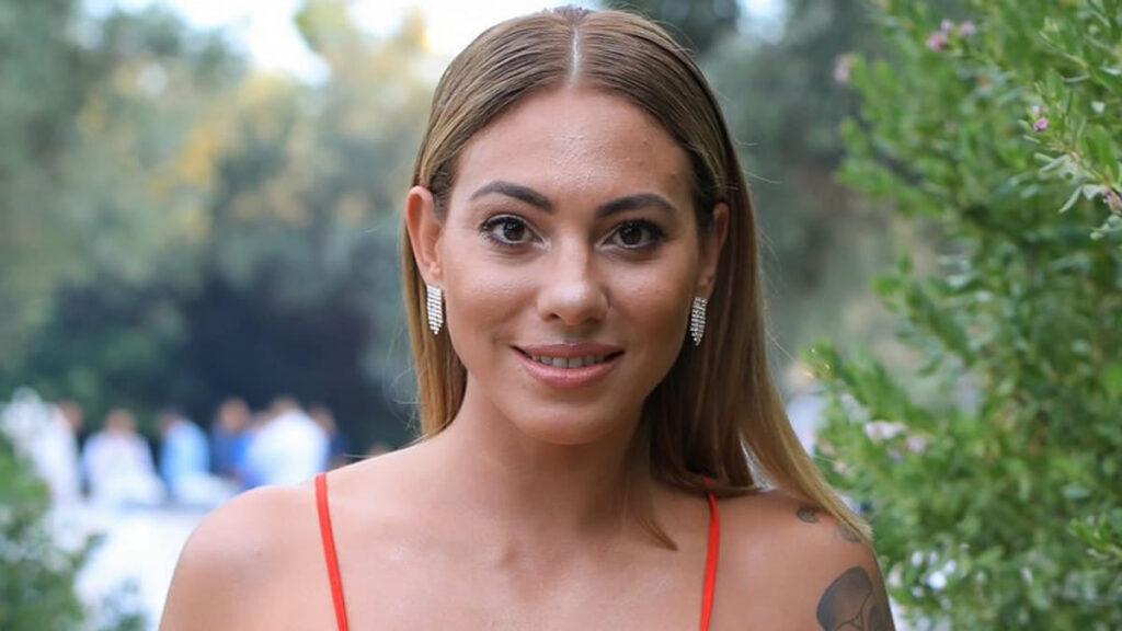 eyrydiki valavani me aytes tis fotografies me magio trelane to panellinio