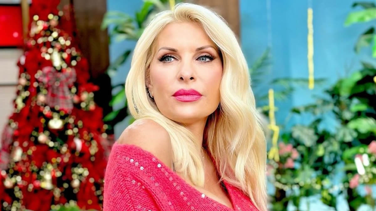 otan i eleni menegaki chazepse se live metadosi ton marko seferli