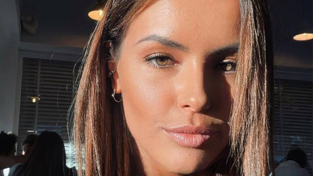 Όταν Σοφιάνα απο το Survivor μας αποκάλυψε σε ποια «στάση» θα έδινε το όνομα της! - video 1 Σοφιάνα Αβραμάκη